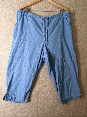 Erika Woman Chambray Pull-On Capri Pants Light Wash Blue Size 2X
